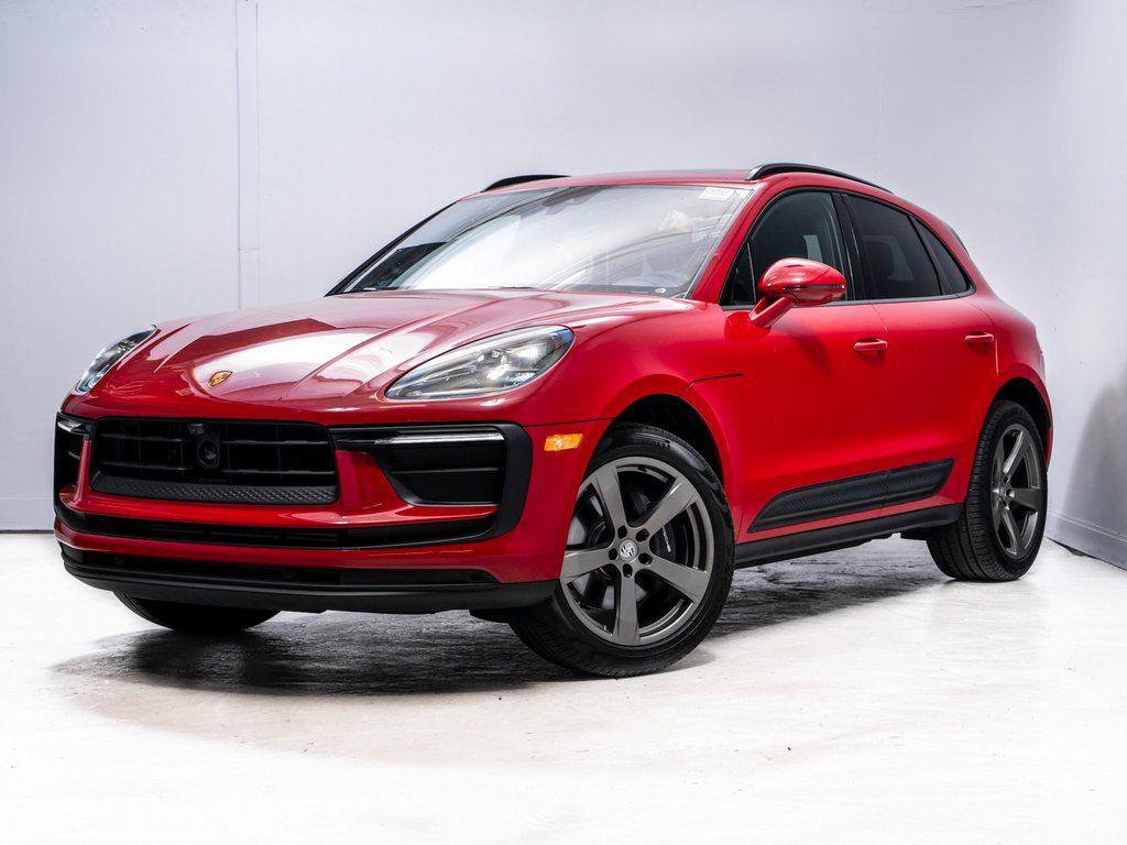 2025 Porsche Macan's photo