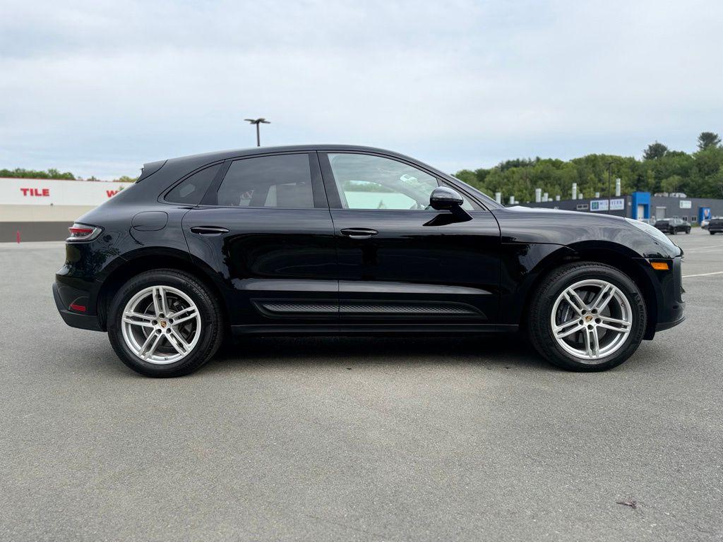 2025 Porsche Macan Base - Photo 8