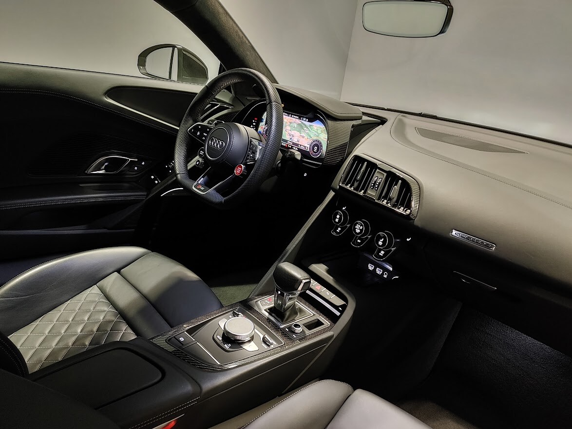Image about Audi R8 Coupé R8 Coupé V10 performance quattro 456 kW (620 ch) S tronic