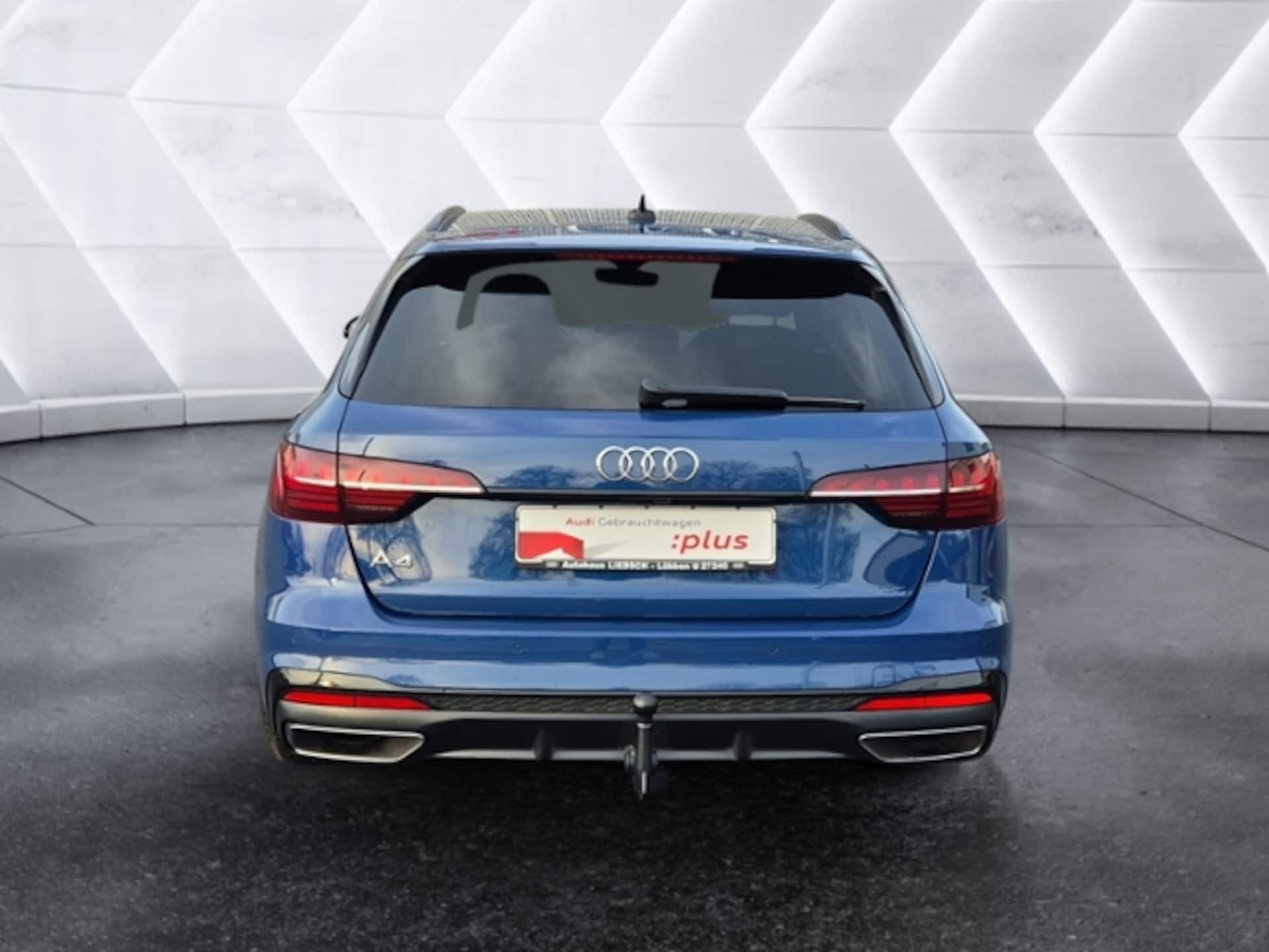 Audi A4 Avant S line