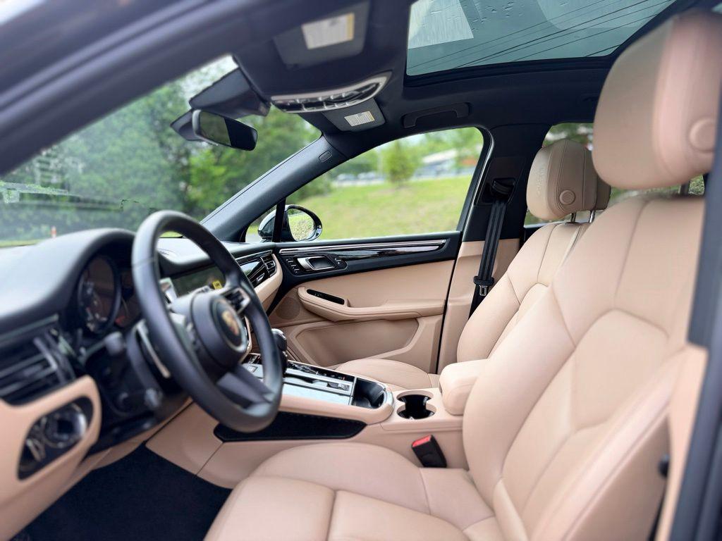 2025 Porsche Macan Base - Photo 15