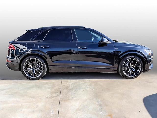 2022 Audi Q8