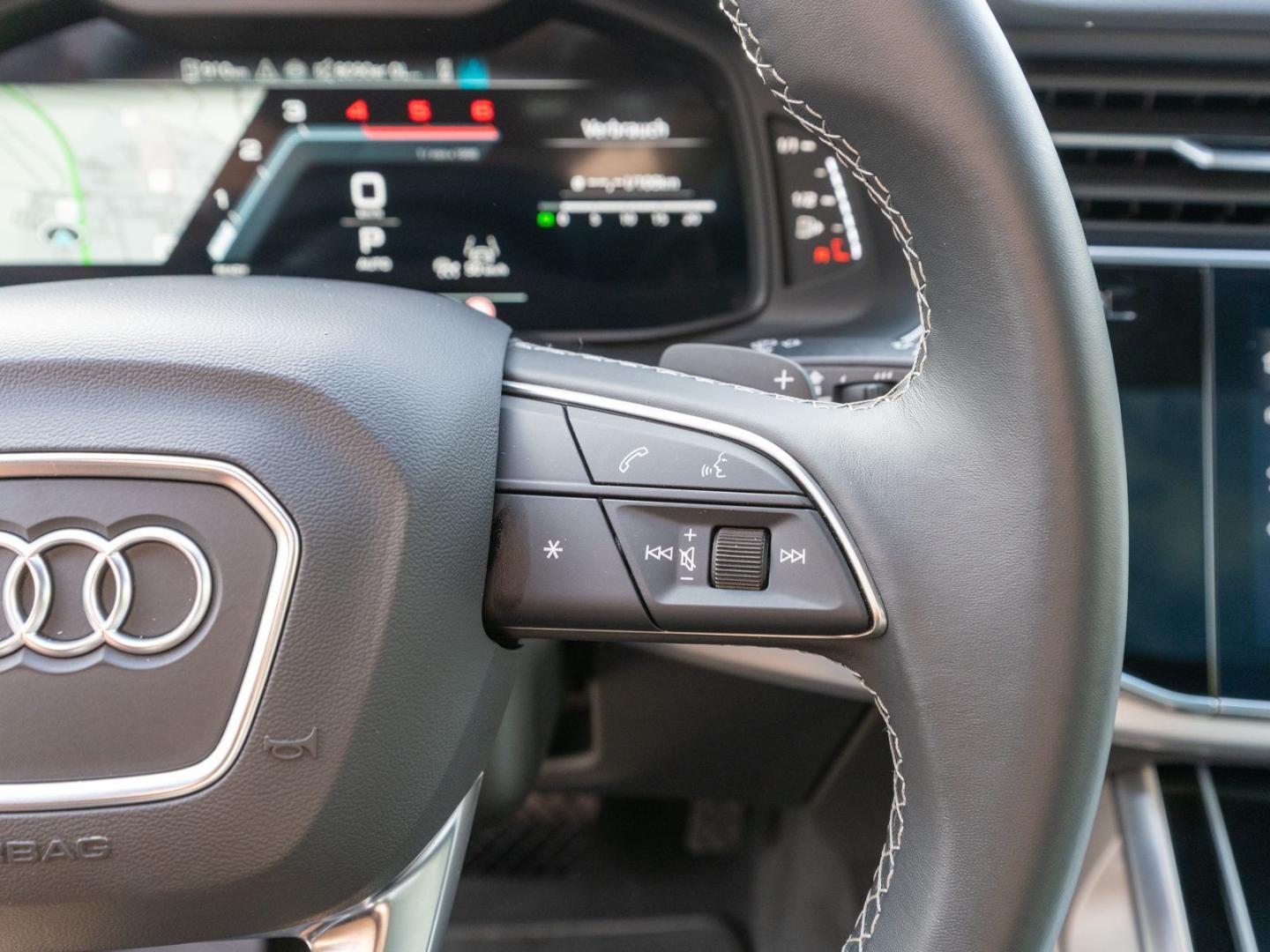Bild über Audi Q7 SUV TDI quattro 210 kW tiptronic - für weitere Informationen kontaktieren Sie den Audi Partner
