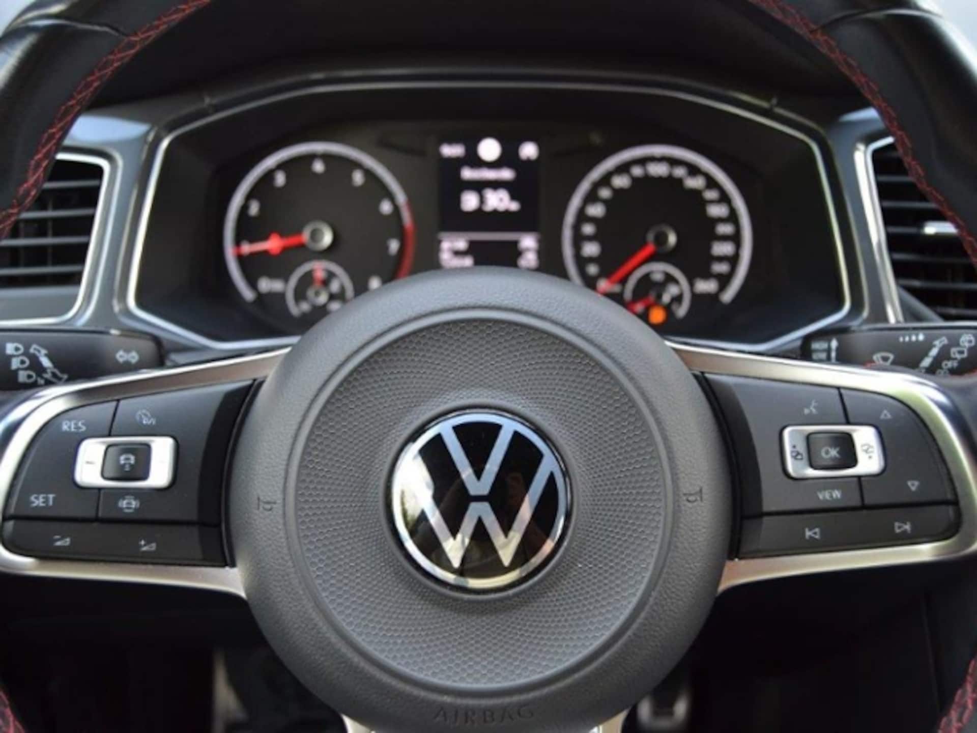 Volkswagen T-Roc Sport