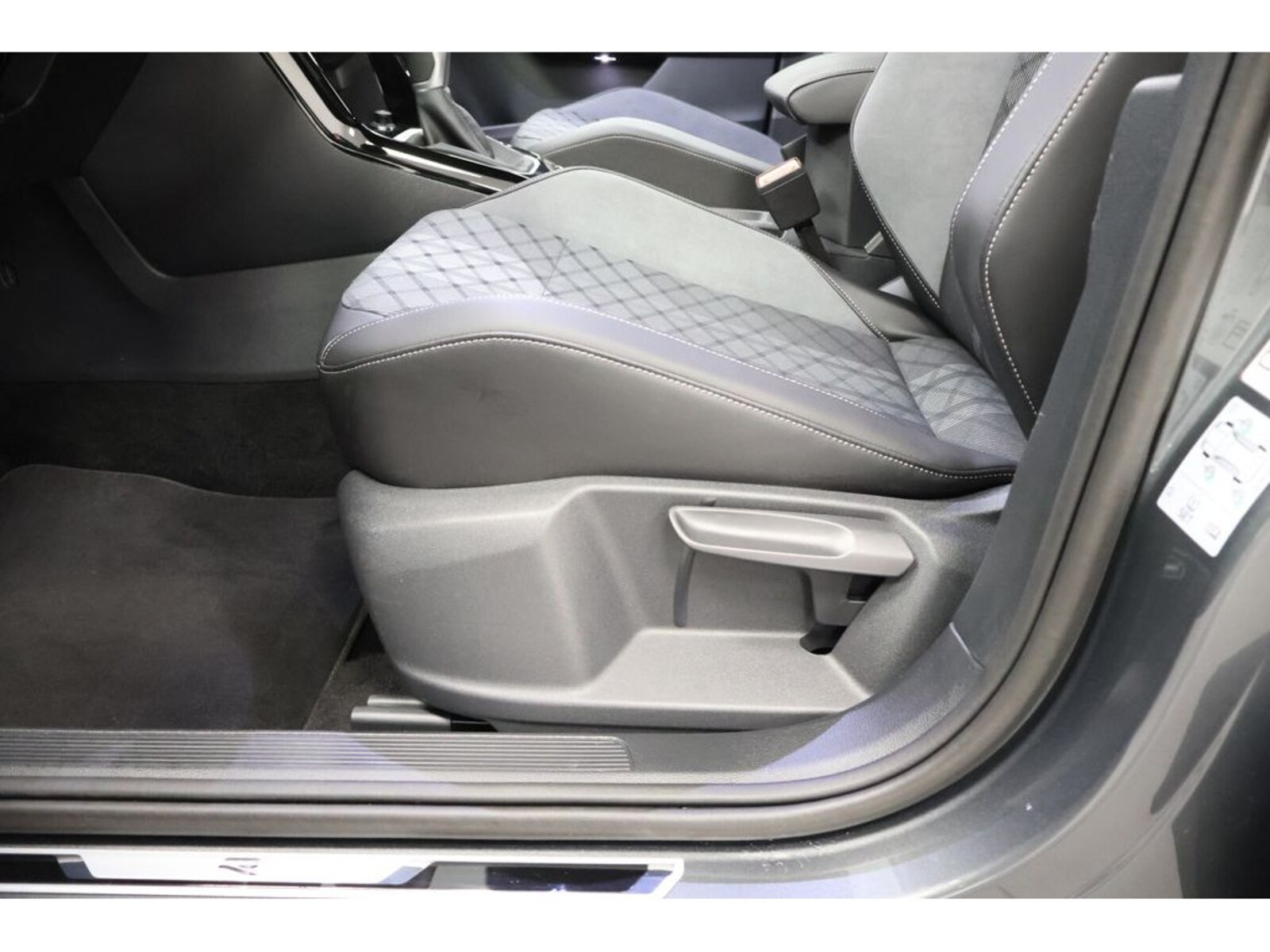 Volkswagen T-Roc – Bild 22