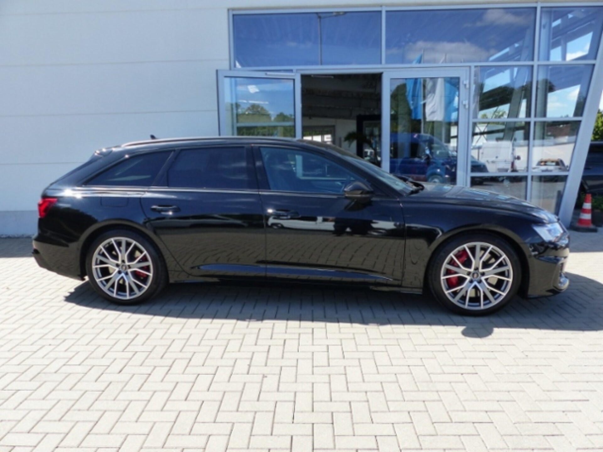 Audi S6 Avant