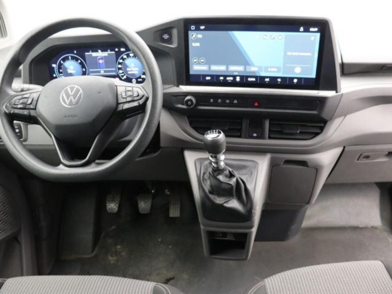 Volkswagen Transporter Kasten kurzer Radstand – Bild 4