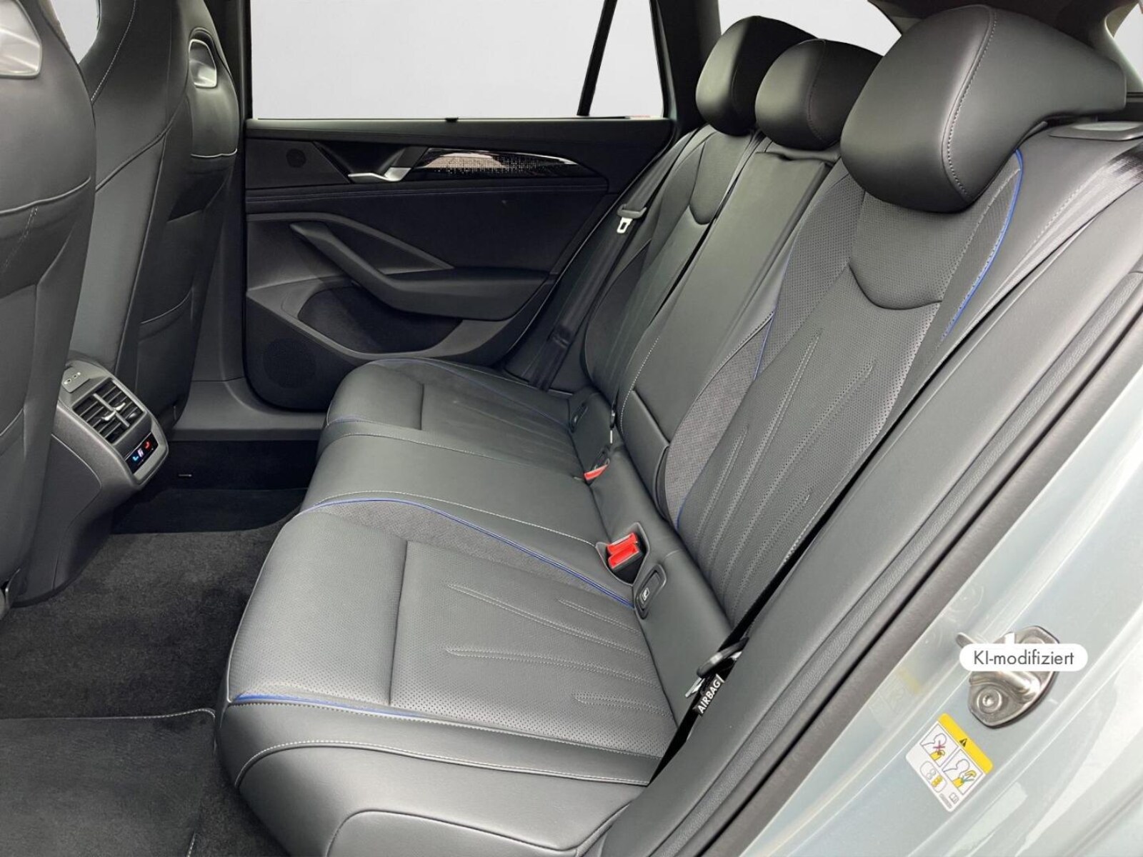 Volkswagen Passat – Bild 14