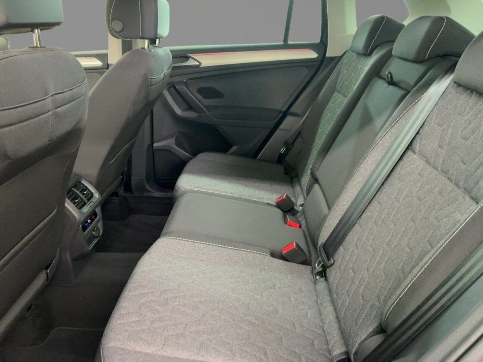 Volkswagen Tiguan – Bild 7