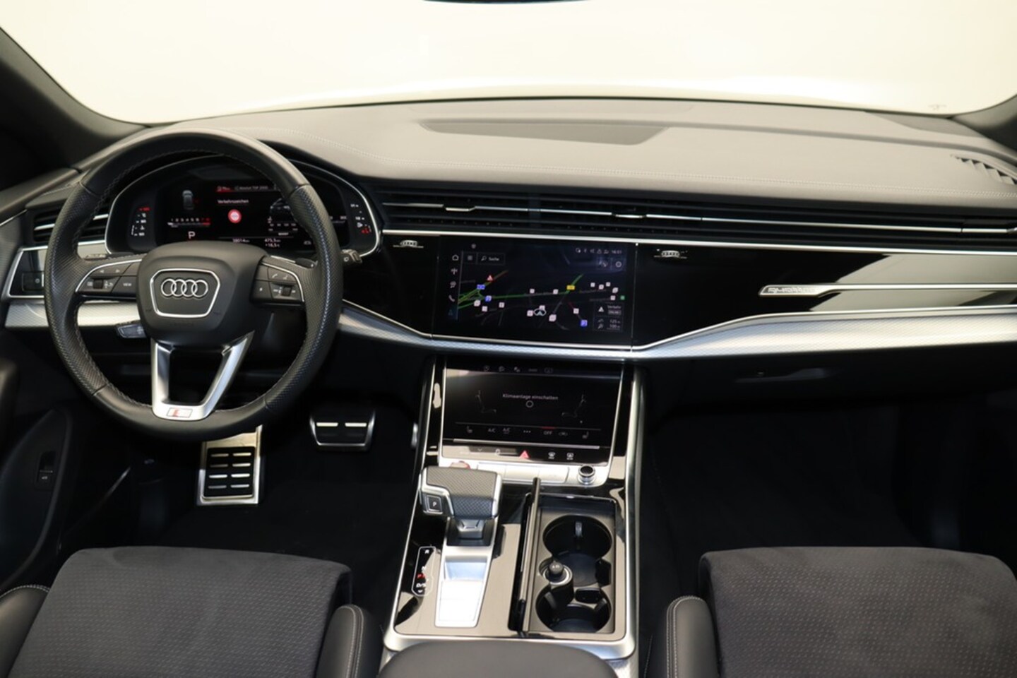 Bild über Audi SQ8 SUV TFSI quattro tiptronic - für weitere Informationen kontaktieren Sie den Audi Partner
