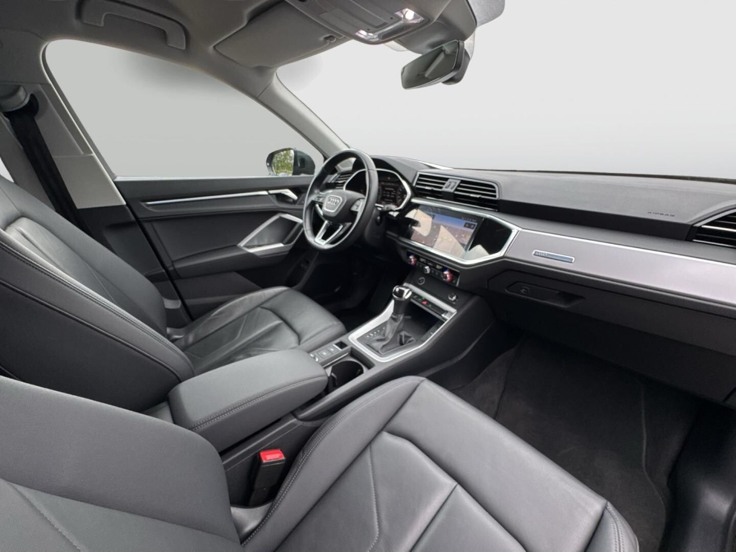 Bild über Audi Q3 TFSI e S line 45 TFSI e S tronic - für weitere Informationen kontaktieren Sie den Audi Partner