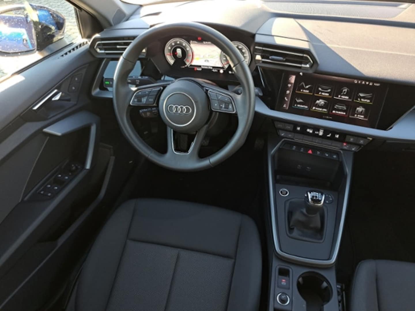 Bild über Audi A3 Sportback TFSI Schaltgetriebe - für weitere Informationen kontaktieren Sie den Audi Partner