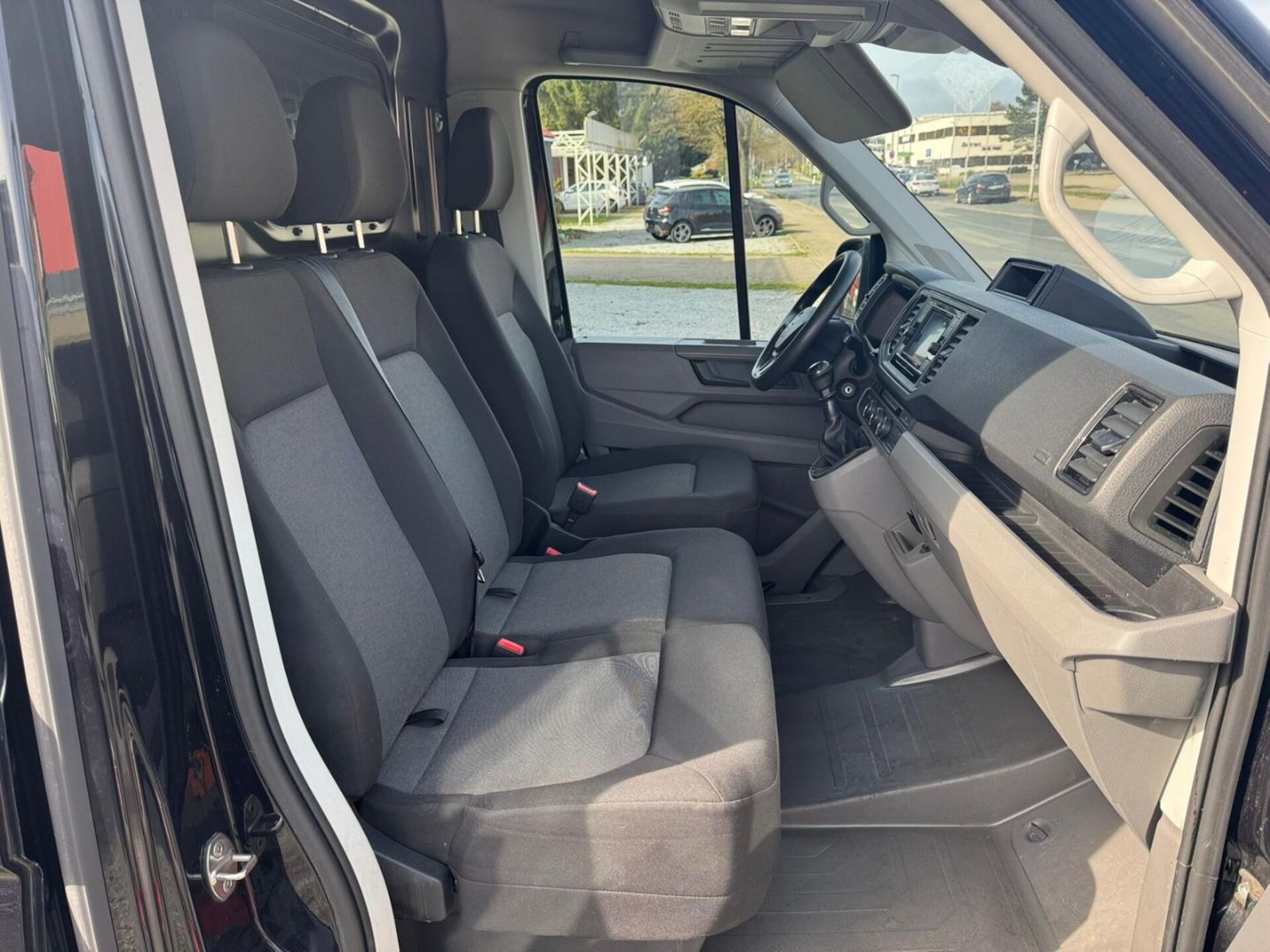 Volkswagen Crafter Kasten langer Radstand