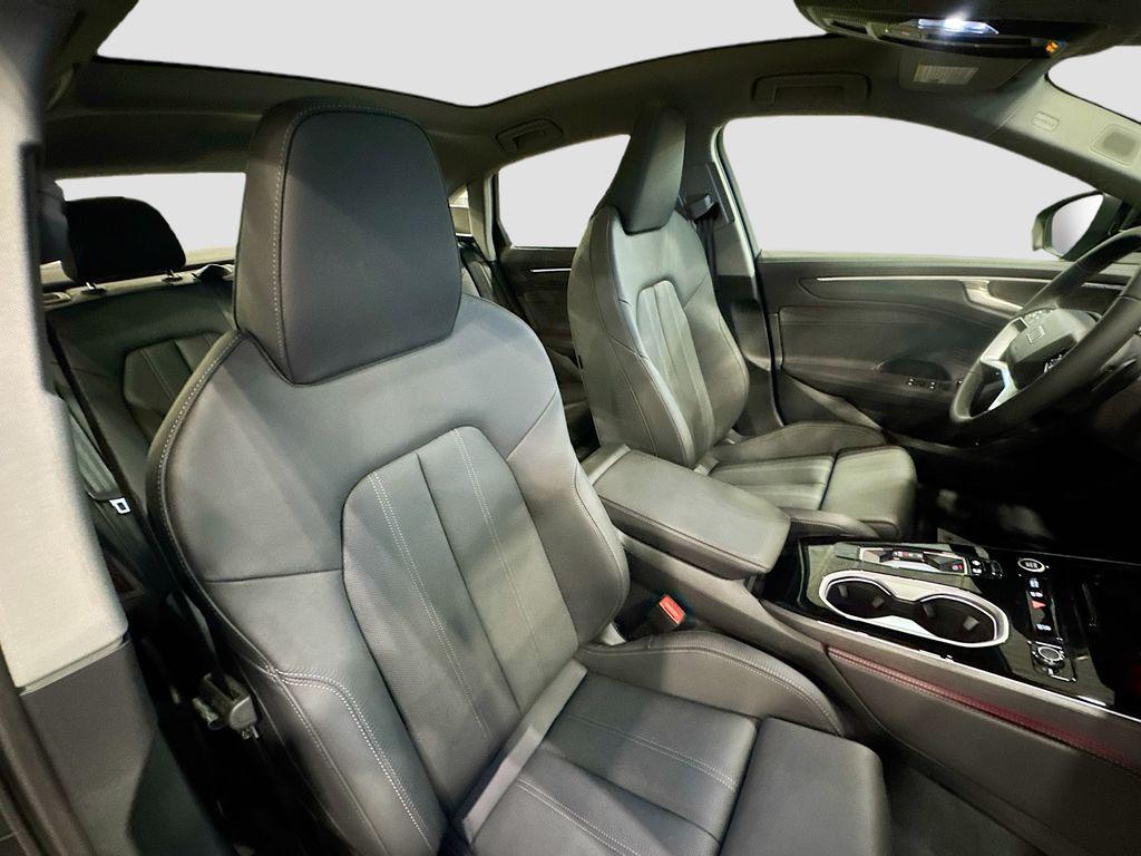 2026 Audi A6 Premium Plus - Photo 31