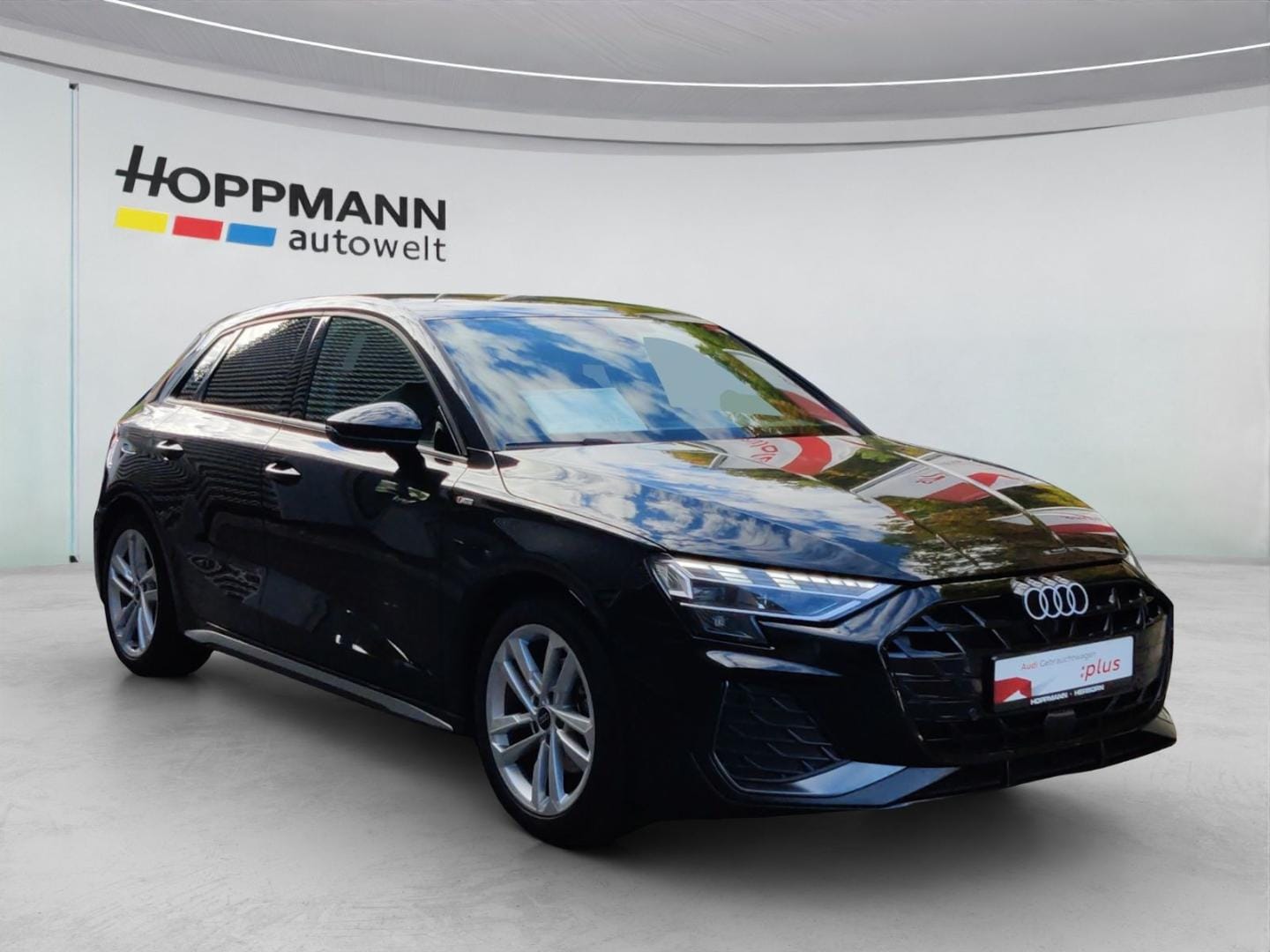 Bild über Audi A3 Sportback S line 35 TFSI S tronic - für weitere Informationen kontaktieren Sie den Audi Partner