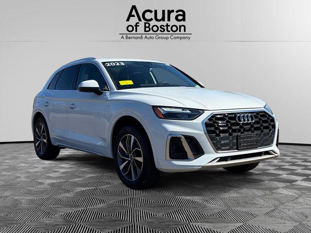 2023 Audi Q5 45 Premium's photo