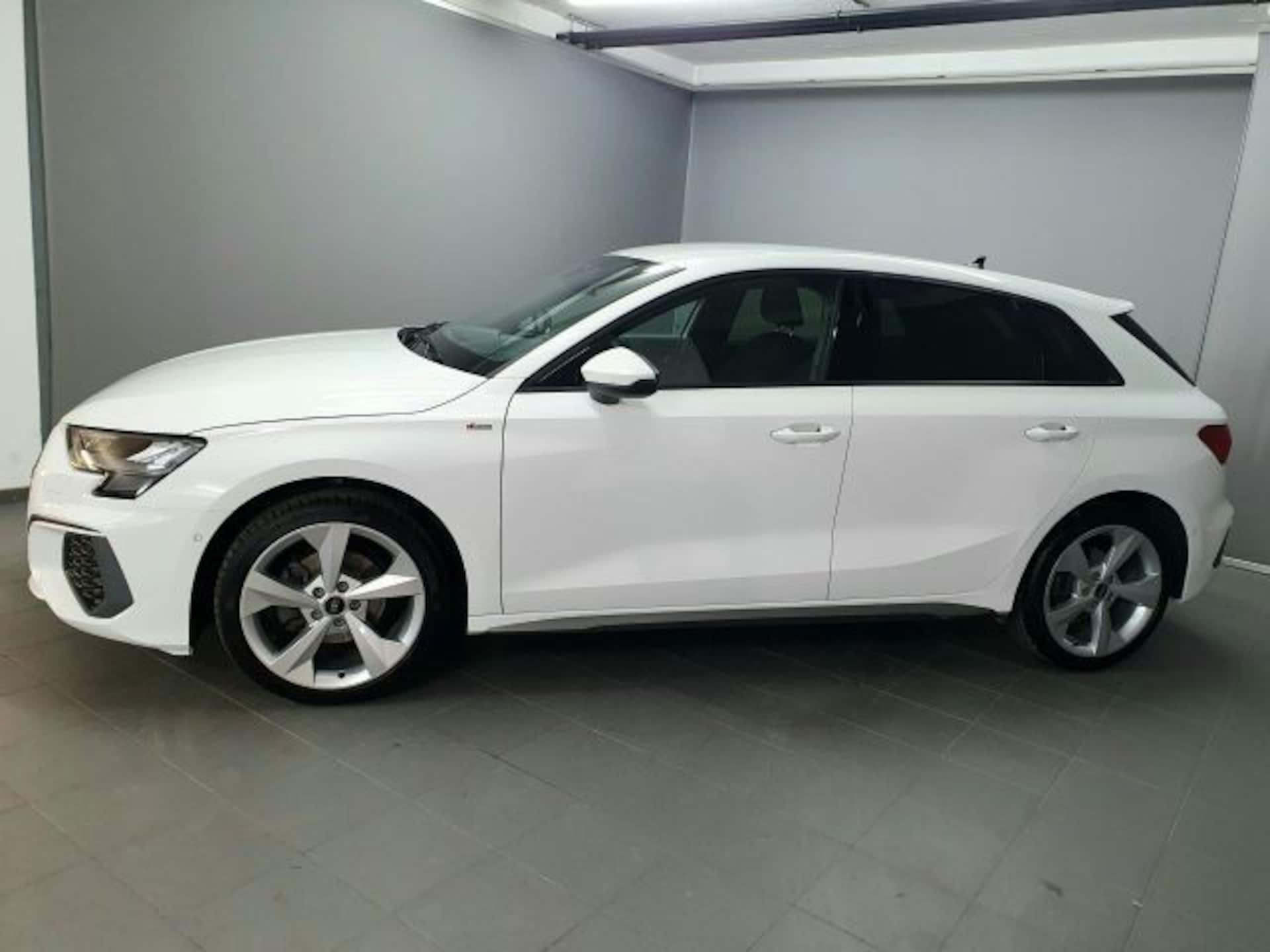 Audi A3 Sportback S line