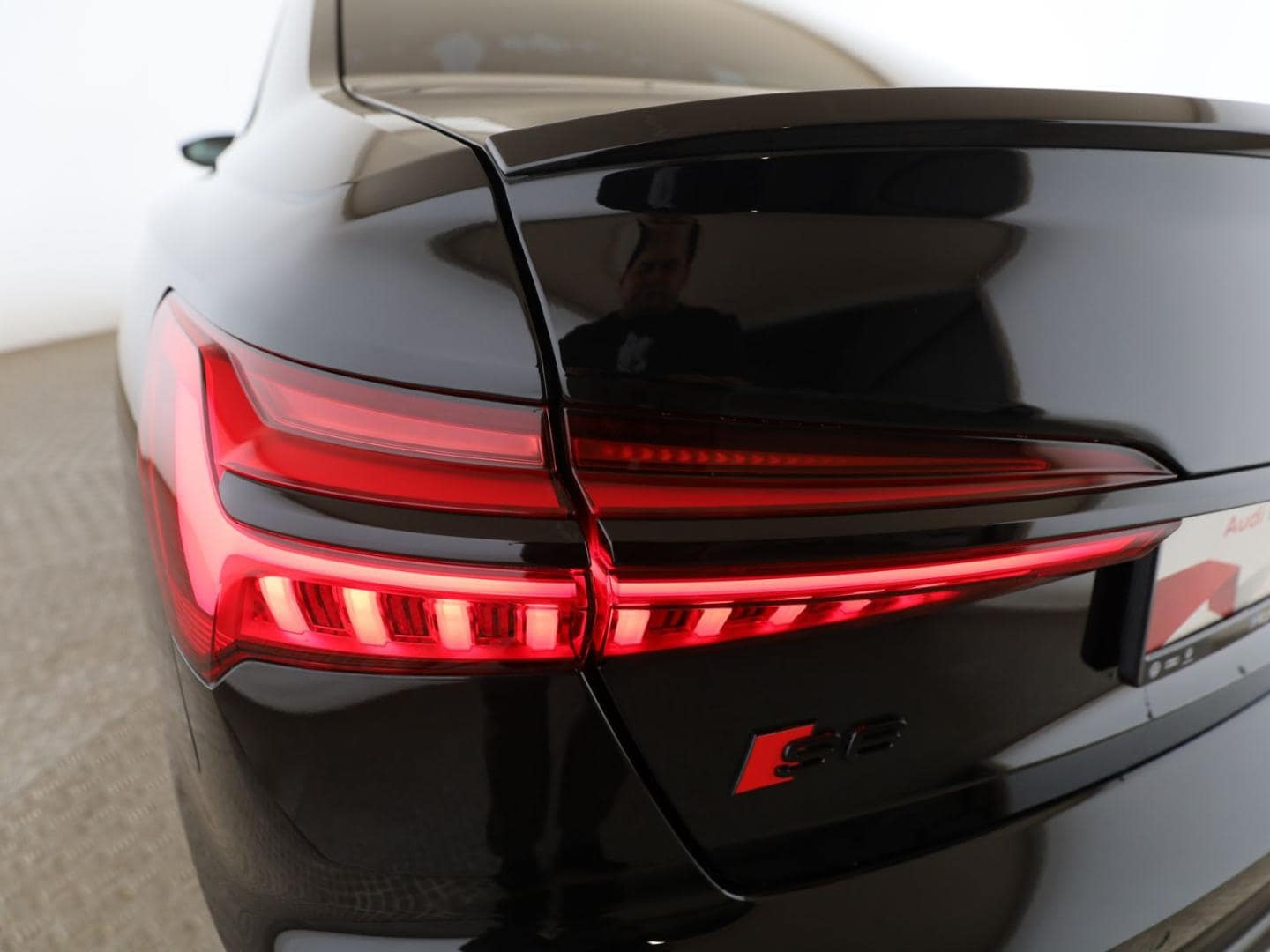 Bild über Audi S6 Limousine TDI quattro tiptronic - für weitere Informationen kontaktieren Sie den Audi Partner