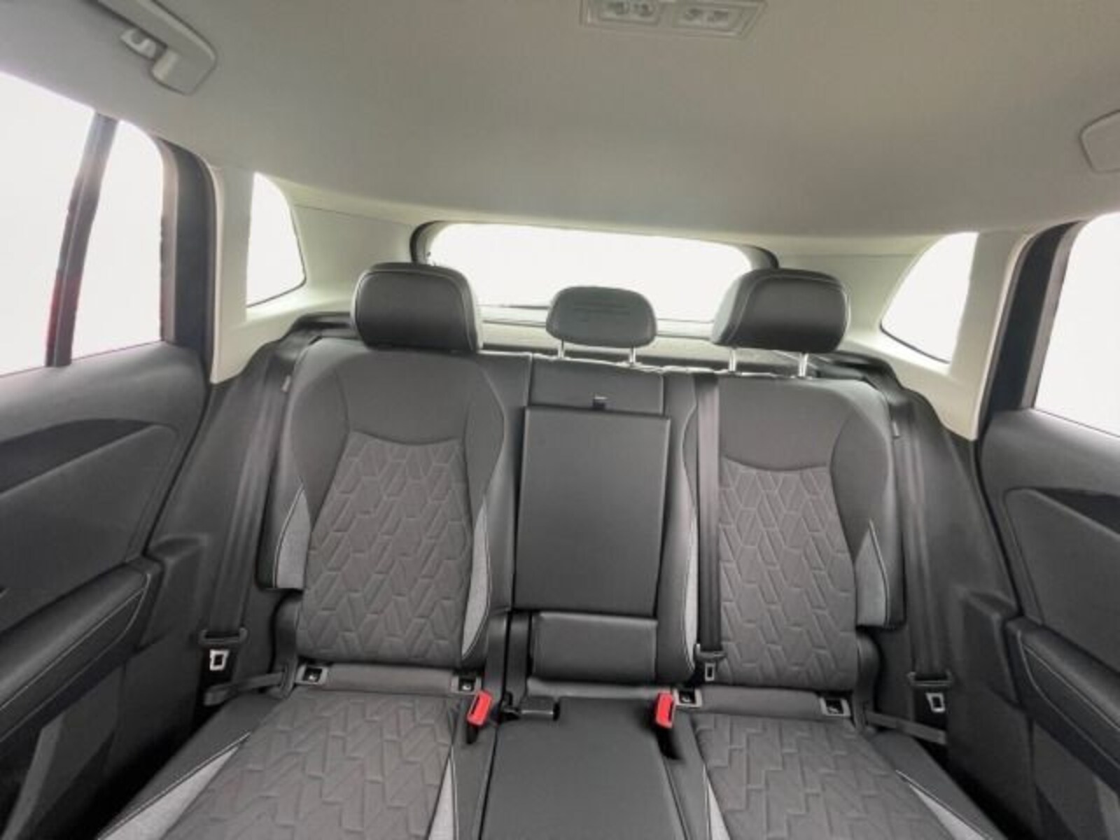 Volkswagen Tiguan – Bild 15