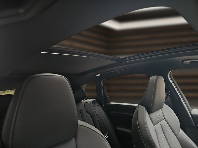Image about Audi Q6 SUV e-tron e-tron performance
