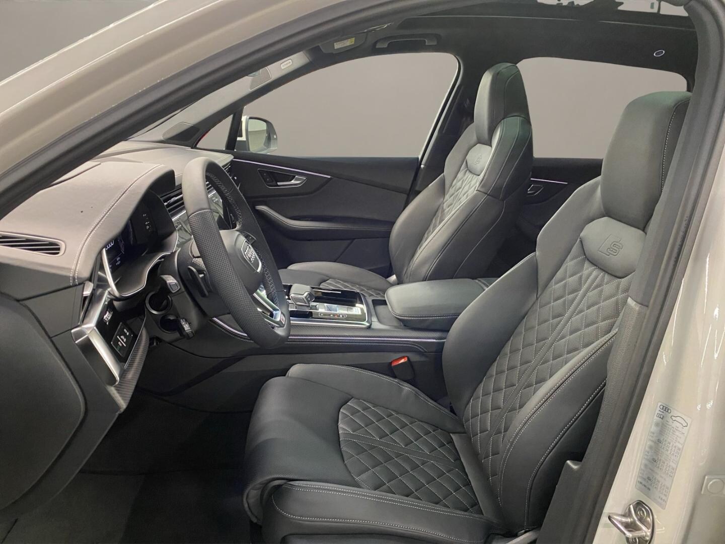 Bild über Audi Q7 SUV S line business TDI quattro 210 kW tiptronic - für weitere Informationen kontaktieren Sie den Audi Partner