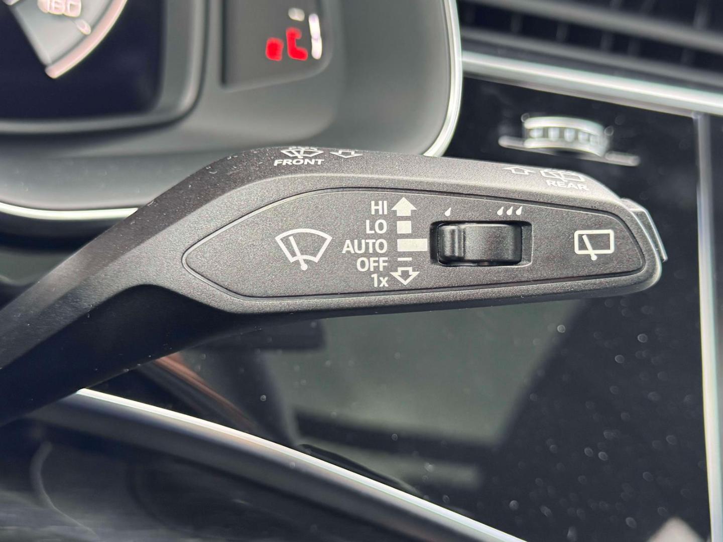2026 Audi Q7 Premium - Photo 18