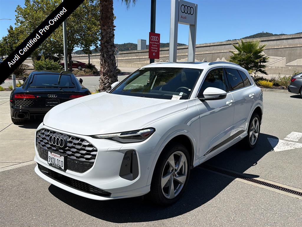 2025 Audi Q5 40 Premium Plus's photo