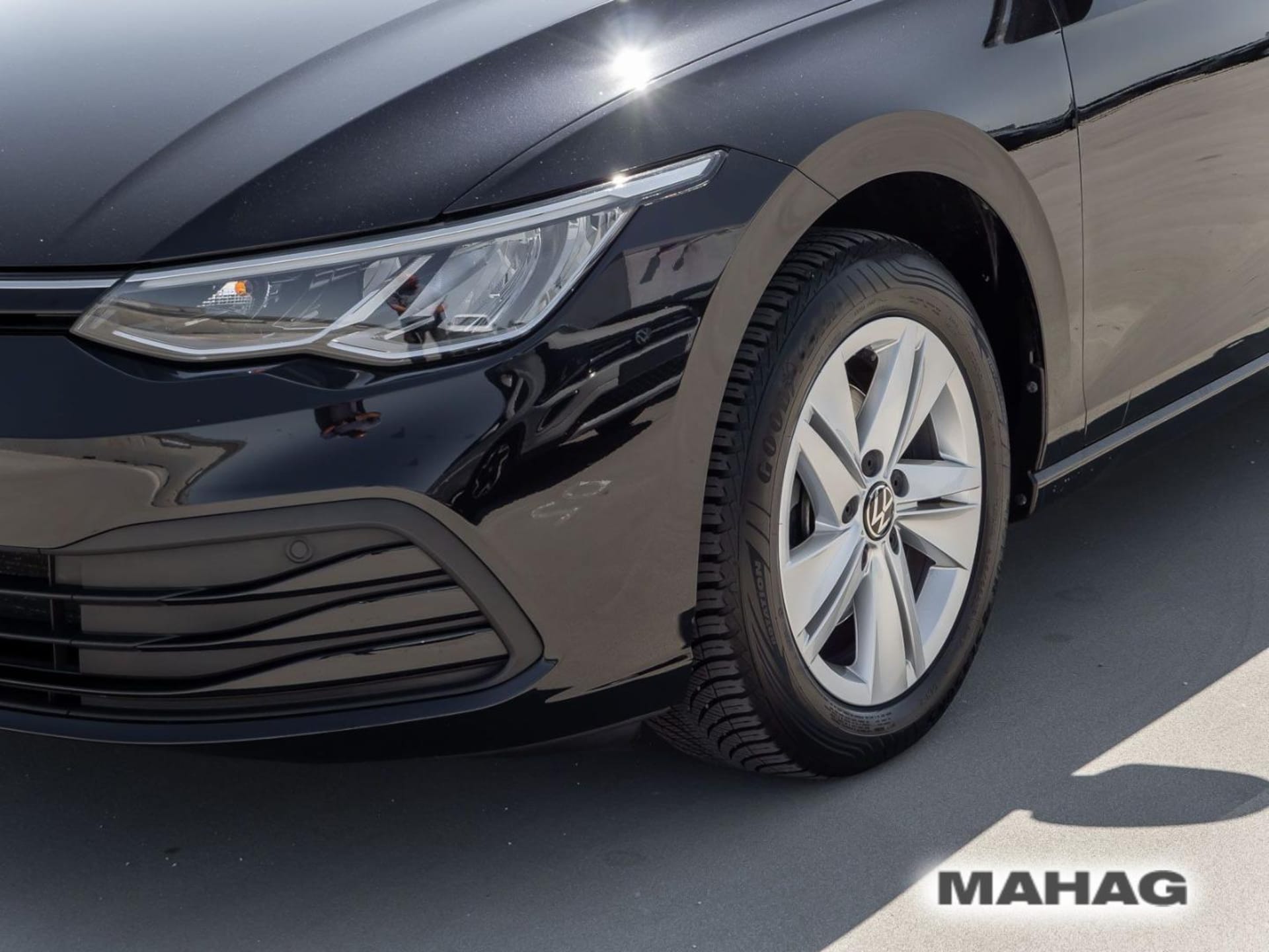 Volkswagen Golf Variant Life