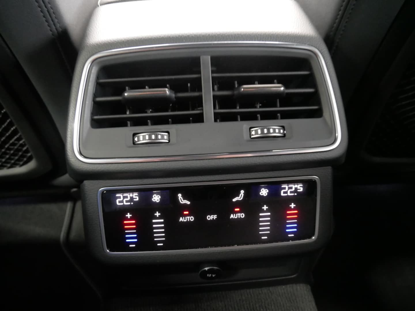 Bild über Audi S6 Avant TDI quattro tiptronic - für weitere Informationen kontaktieren Sie den Audi Partner