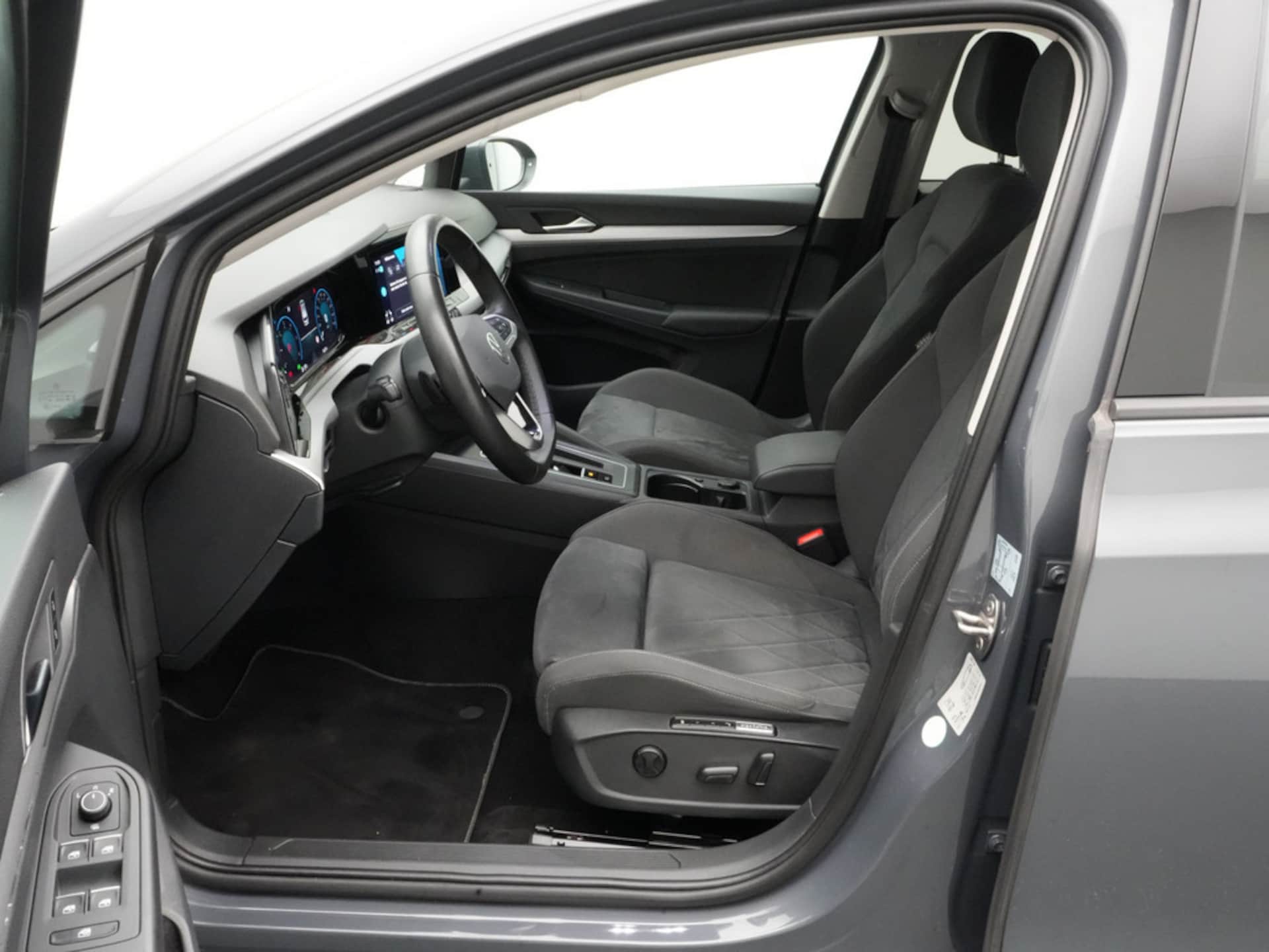 Volkswagen Golf Variant Life