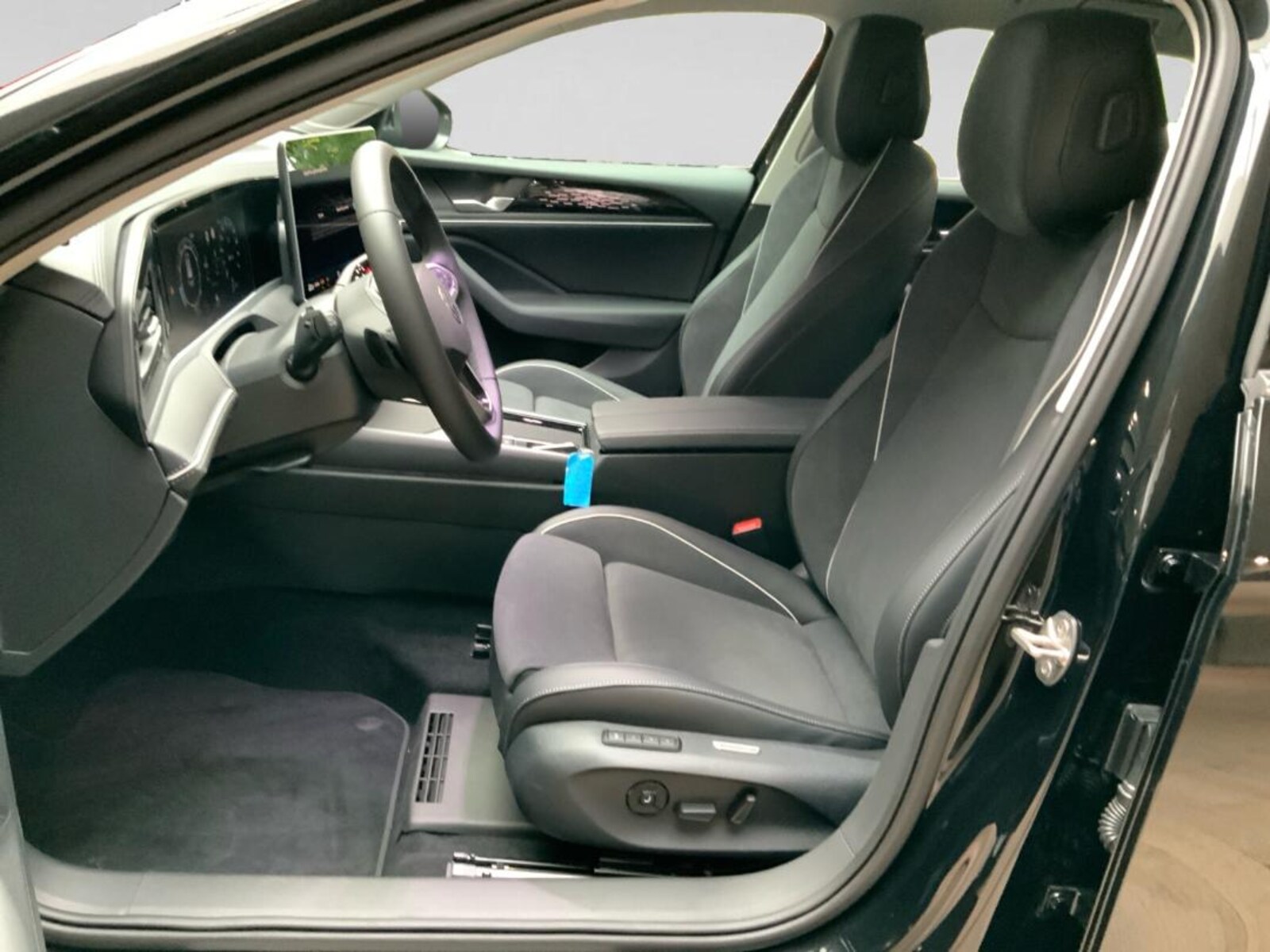 Volkswagen Passat – Bild 10