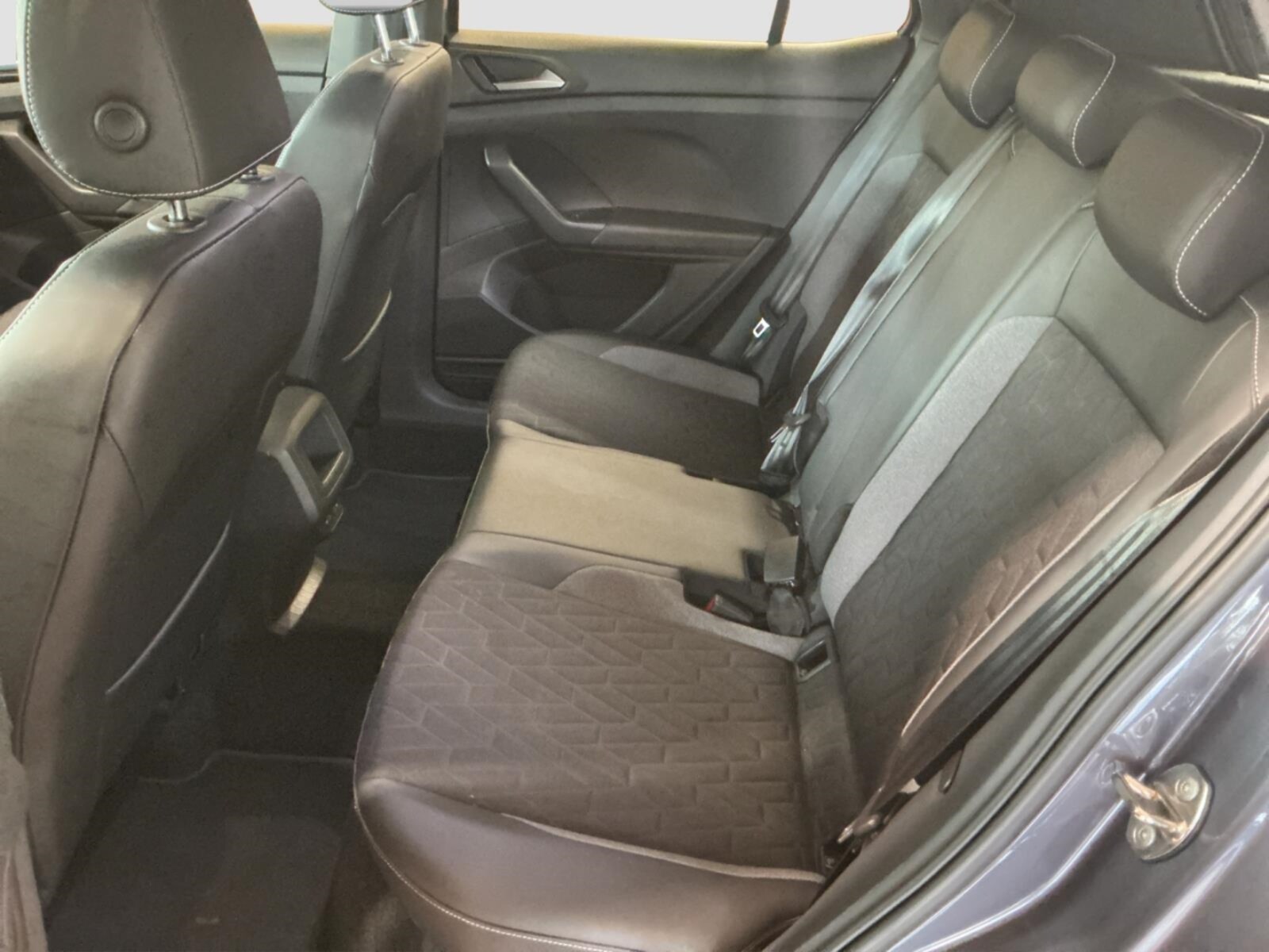 Volkswagen T-Cross – Bild 11