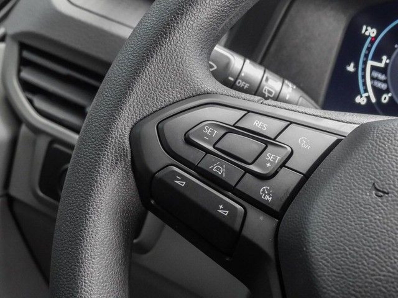 Volkswagen Caravelle – Bild 19