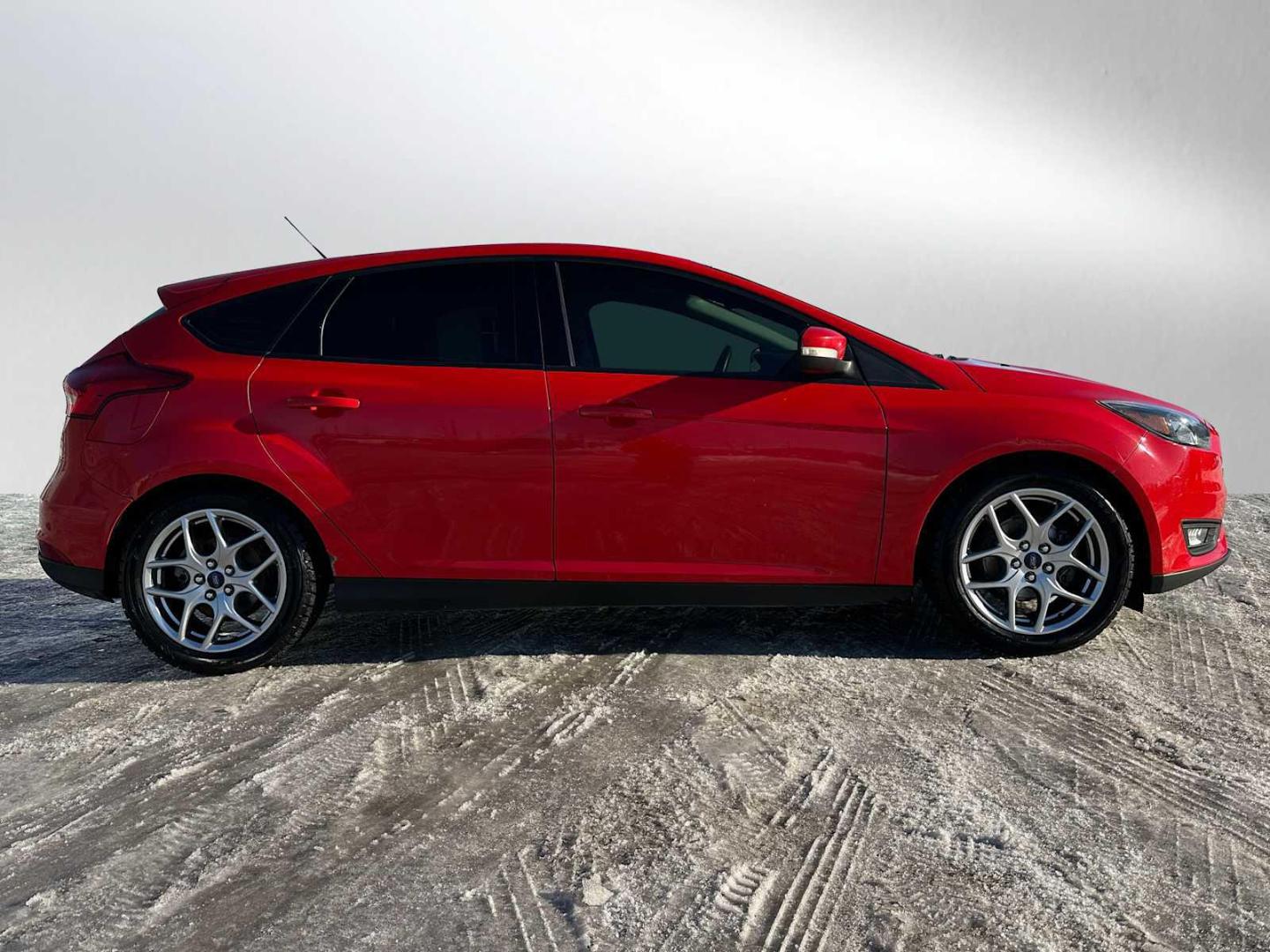 Used 2015 Ford Focus SE with VIN 1FADP3K21FL302956 for sale in Anchorage, AK