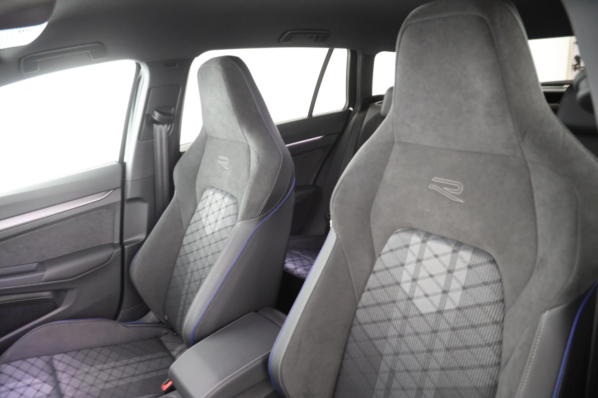 Volkswagen Golf Variant R-Line
