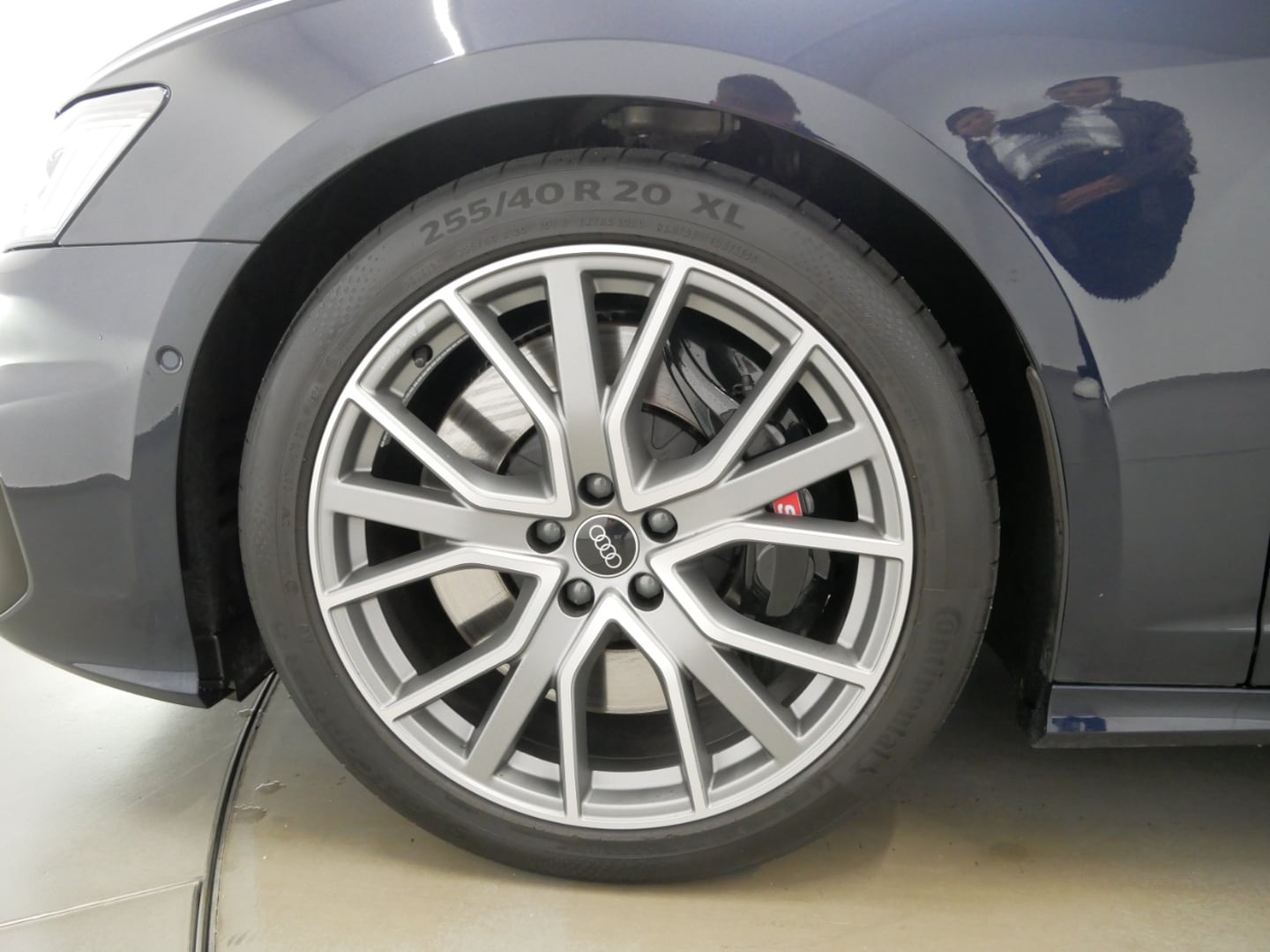 Bild über Audi S6 Avant TDI quattro tiptronic - für weitere Informationen kontaktieren Sie den Audi Partner