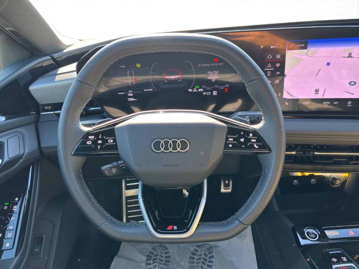 Bild über Audi A6 Avant e-tron e-tron quattro - für weitere Informationen kontaktieren Sie den Audi Partner