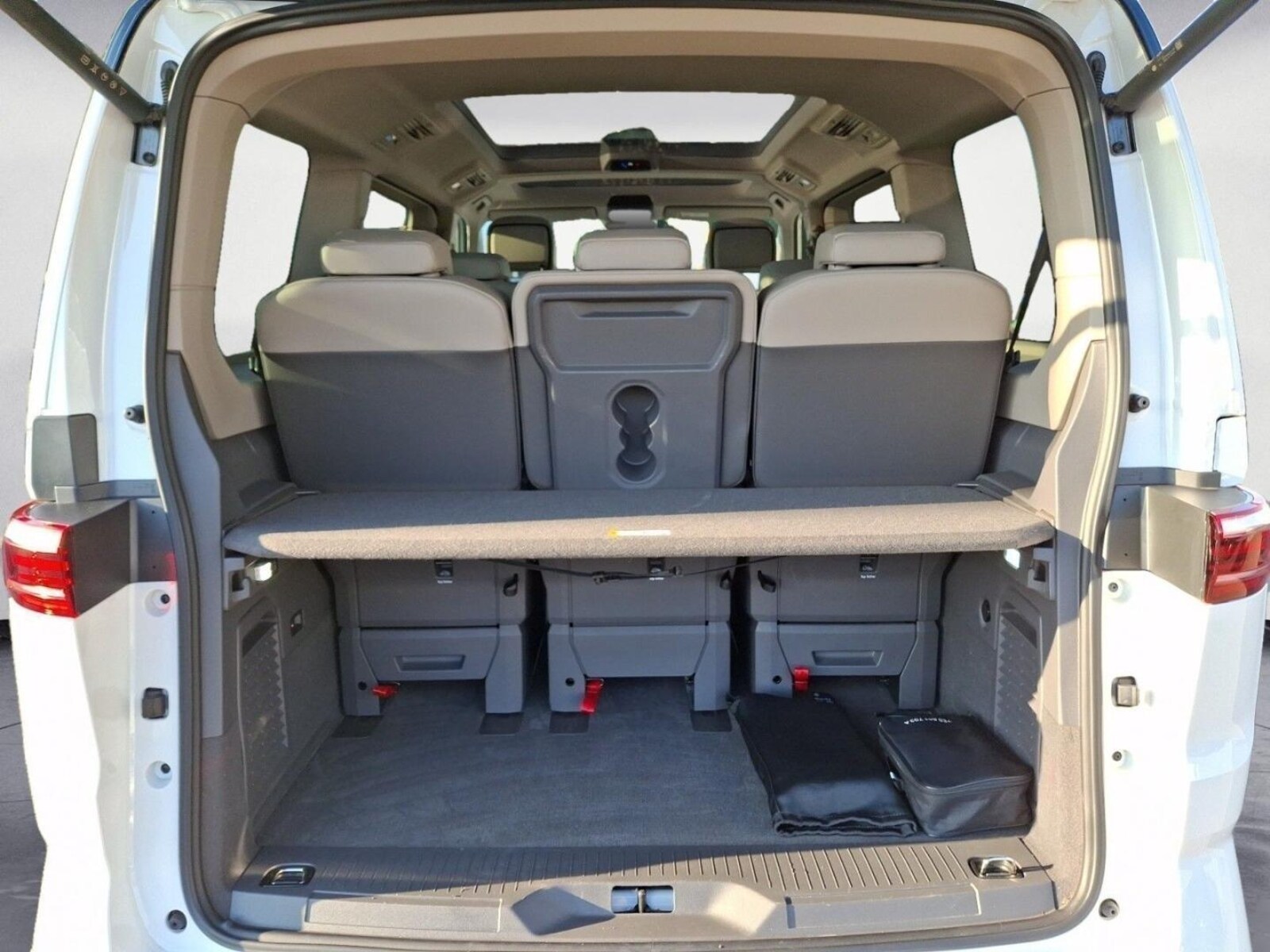 Volkswagen Multivan Langversion – Bild 15