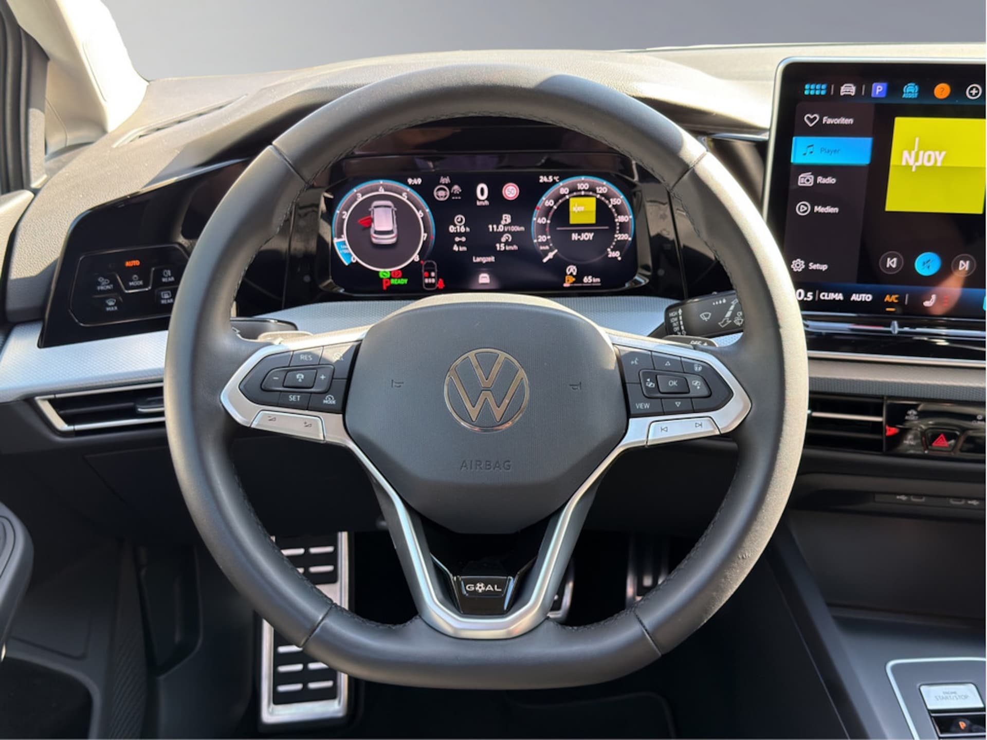 Volkswagen Golf Life