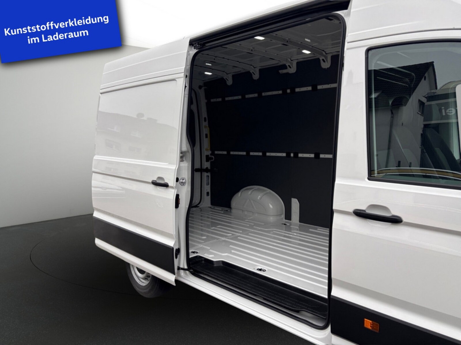 Volkswagen Crafter Kasten mittlerer Radstand – Bild 4
