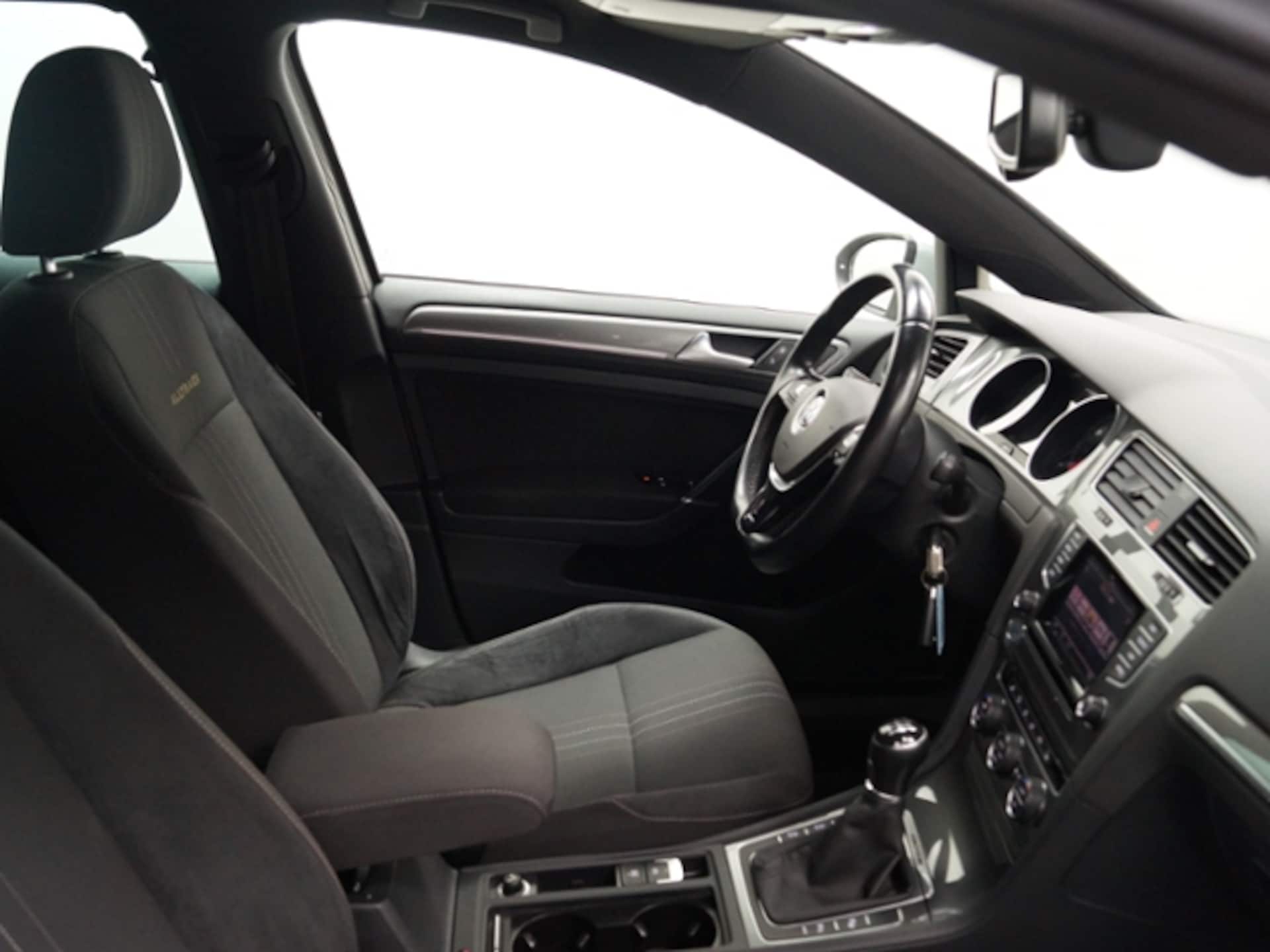 Volkswagen Golf Variant Alltrack