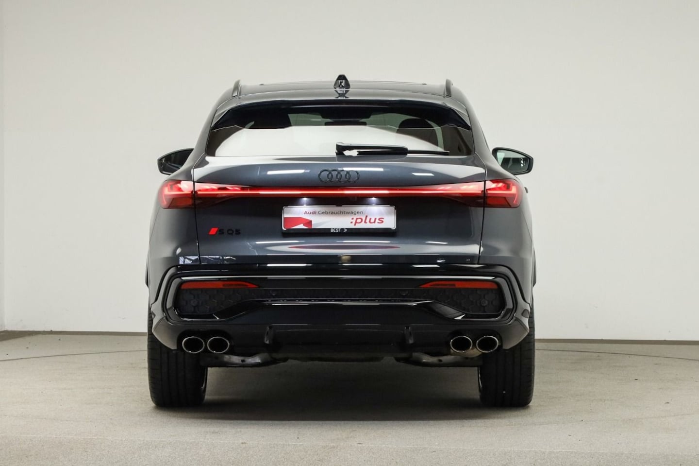 Bild über Audi SQ5 Sportback edition one mit Akzenten mythosschwarz TFSI 270 kW S tronic - für weitere Informationen kontaktieren Sie den Audi Partner