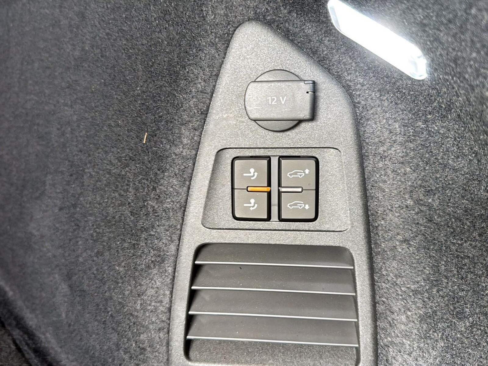 Volkswagen Touareg – Bild 20