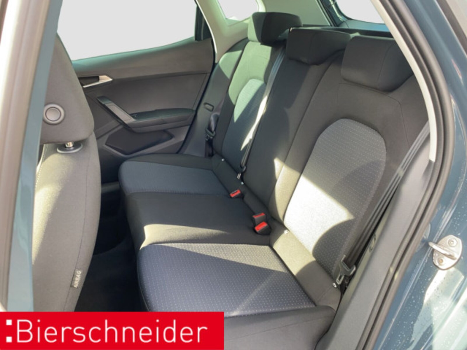SEAT Arona – Bild 12