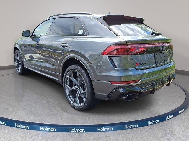2026 Audi RS Q8 SUV performance