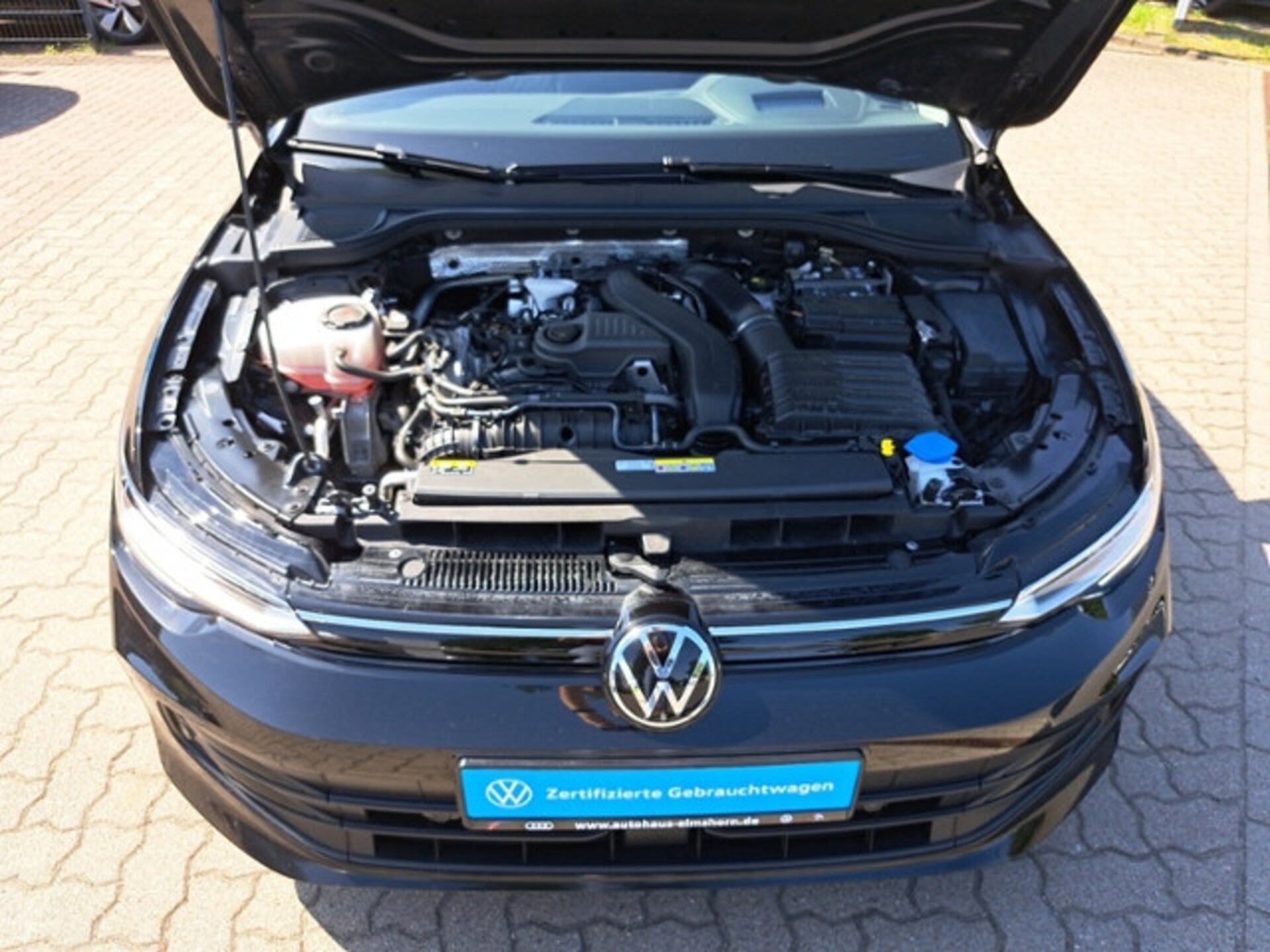 Volkswagen Golf Life
