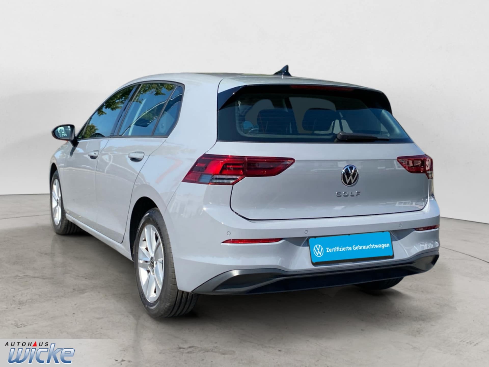 Volkswagen Golf Life