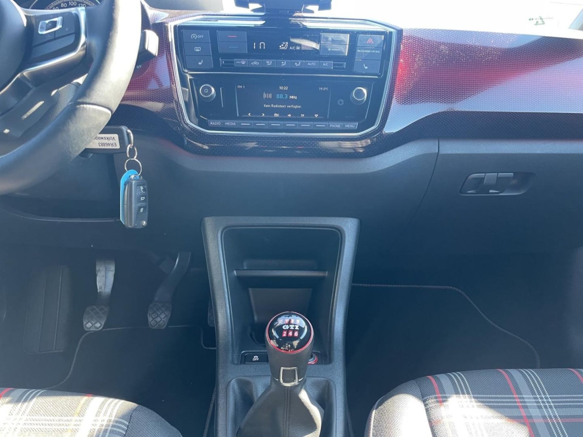 Volkswagen up! GTI