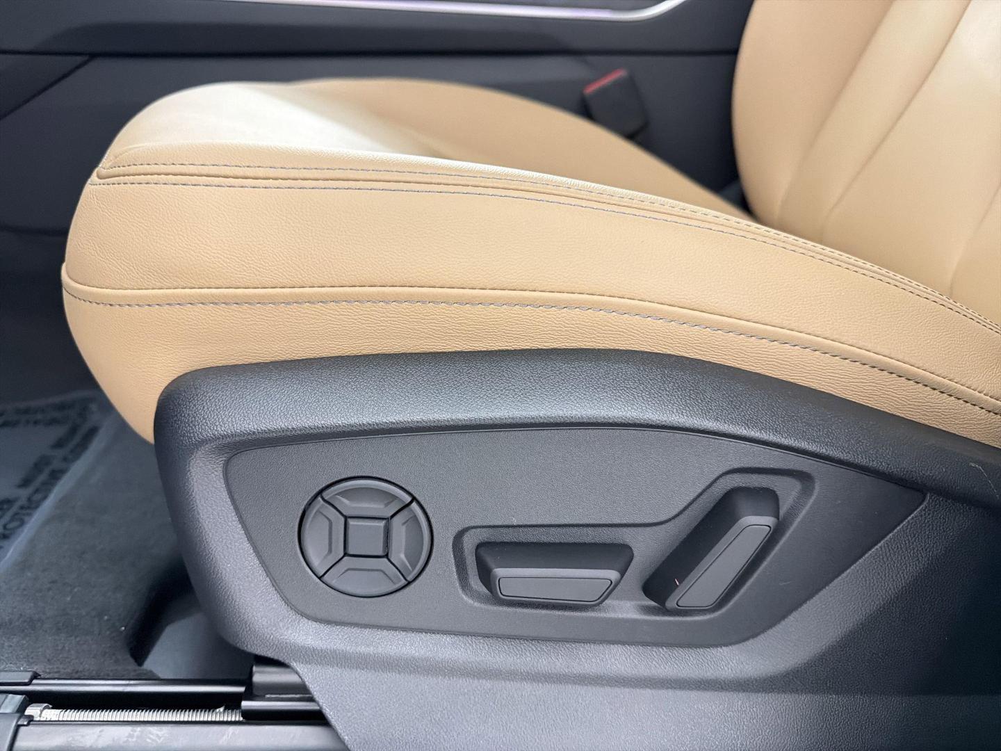 2026 Audi Q7 Premium - Photo 13
