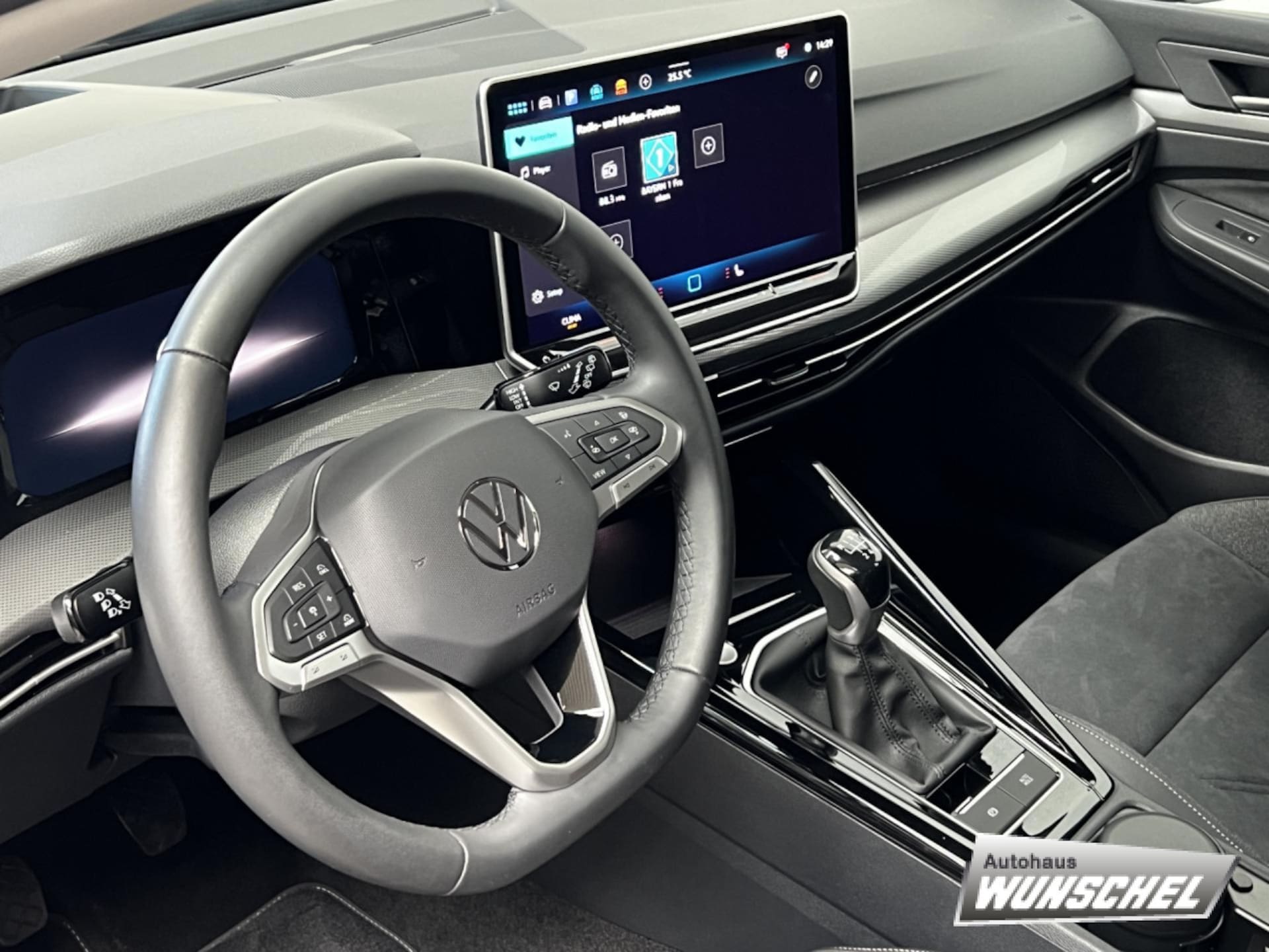 Volkswagen Golf Style